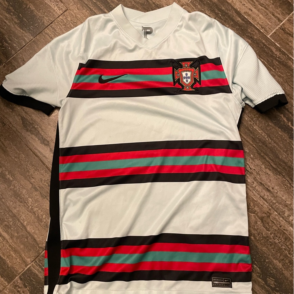 Nike dri-fit Portuguese national team soccer jersey adult small